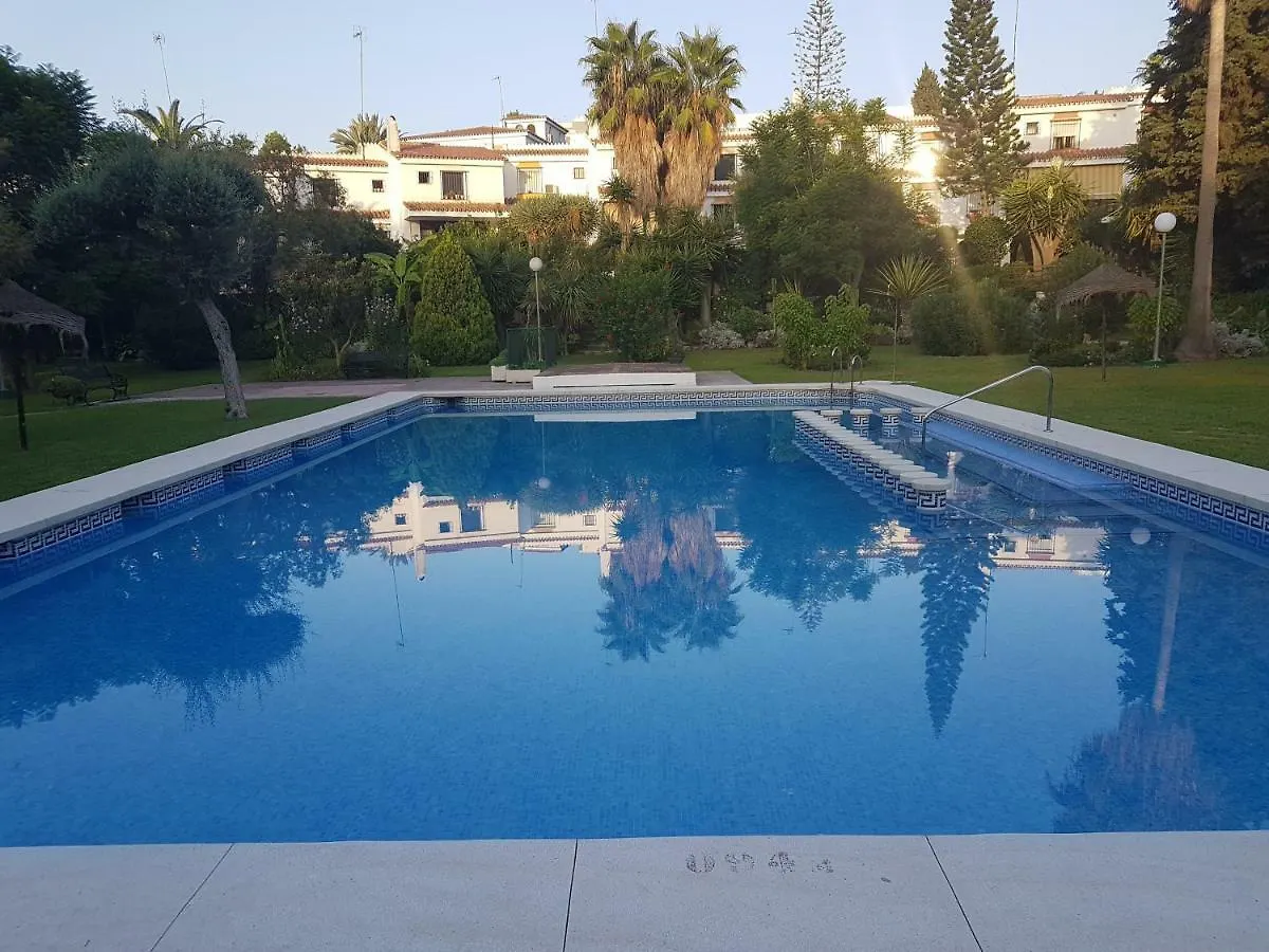 Elegant House Cerrado De Calderon Hotel Malaga